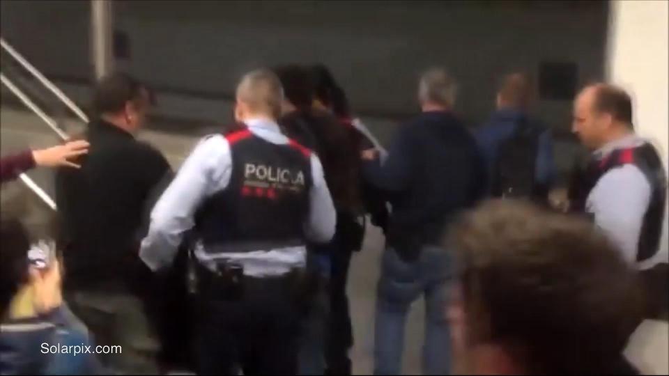  They swamped on the suspect as he stepped off the train travelling from Barcelona to Girona on Thursday evening