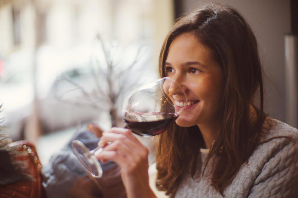  Resveratrol, a common compound found in red wine and the skin of red grapes, can help slow the ageing process, scientists have found