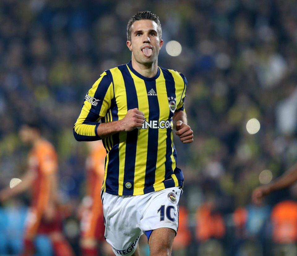  Robin Van Persie is expected to leave the Turkish giants with Crystal Palace an option