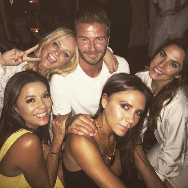 Eva is best friends with Victoria Beckham