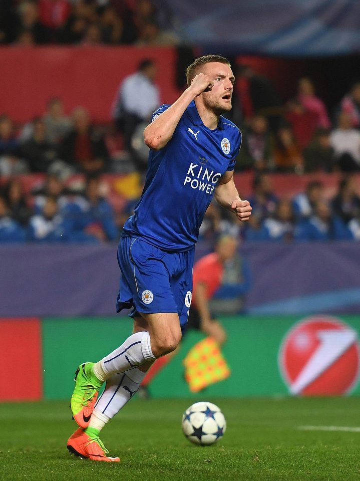  Jamie Vardy scored a crucial away goal for Leicester in the first leg