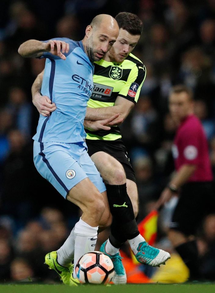  Pablo Zabaleta must wait until the summer until his future is cleared up