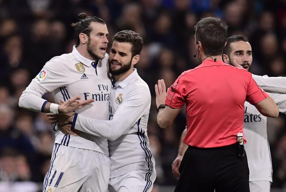  Gareth Bale reacts angrily to being sent off against Las Palmas