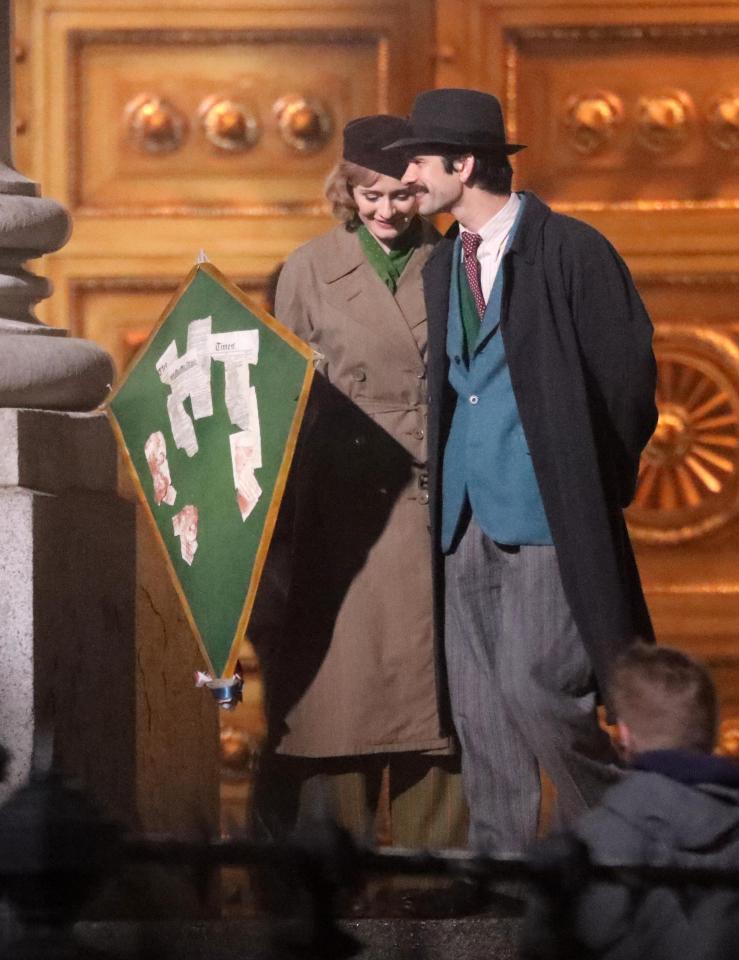  Emily Mortimer and Ben Whishaw share a laugh on set