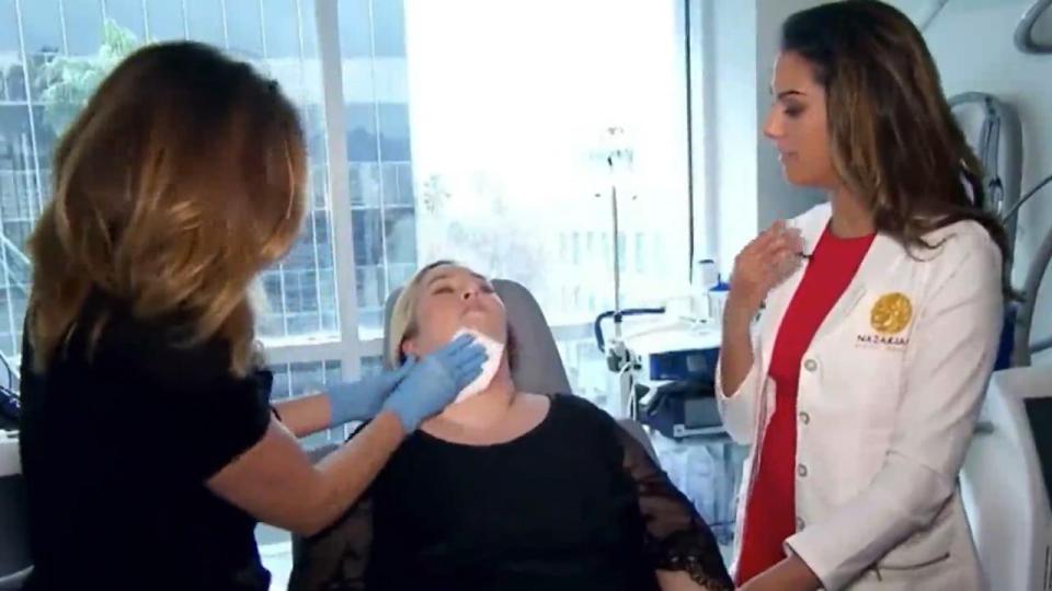  Mama June wanted to get rid of her 'turkey neck' because her children were mocking her about it