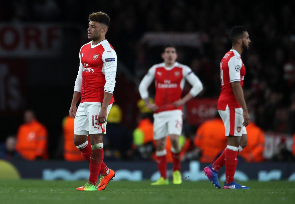  Arsene Wenger is still reeling from Arsenal'10-2 Bayern Munich humiliation