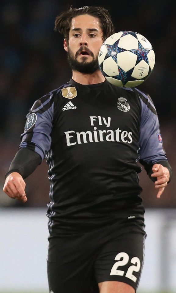  Los Blancos are willing to sell Isco for a cut price