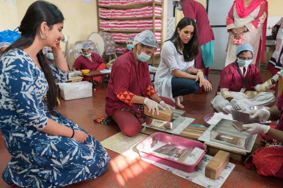  Meghan Markle wore a bindi as she visited Mumbai and Delhi to help fight against stigma about having periods in India