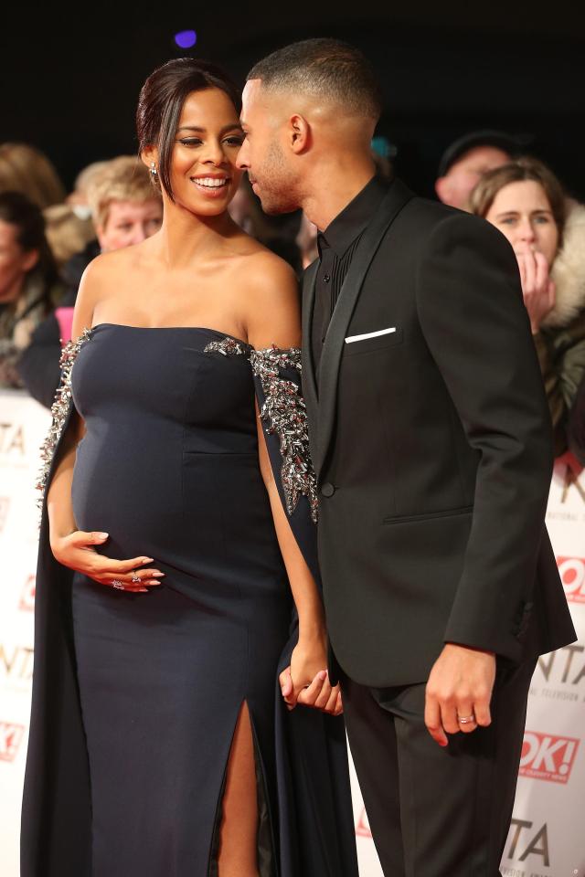  Rochelle and Marvin gaze into each other's eyes on the red carpet