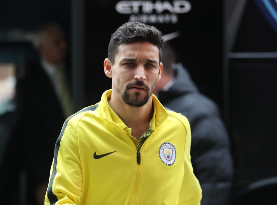  Jesus Navas is out of contract at Manchester City at the end of the season