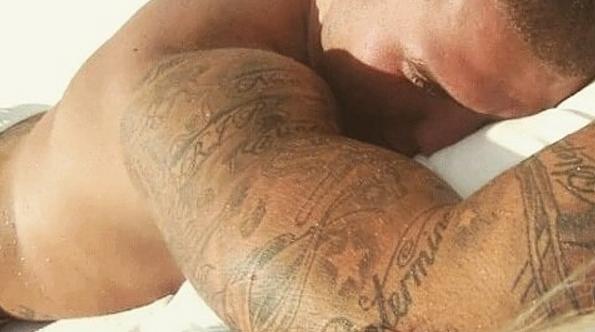  Lauren Goodger shared a sexy snap of her jailbird boyfriend Joey Morrison on Sunday