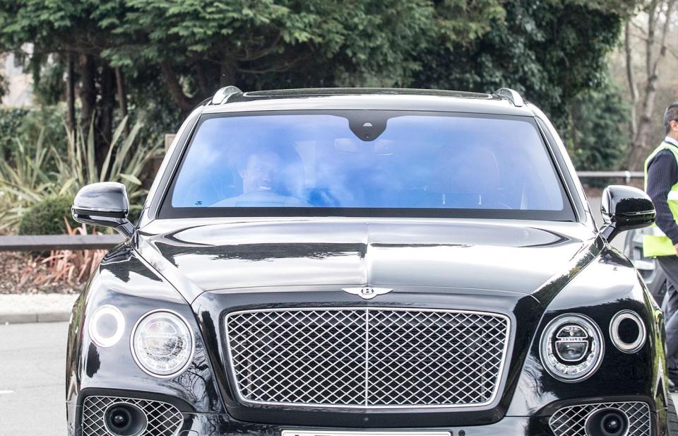  Brazilian Willian chose a Bentley, a British made car to go with his surroundings