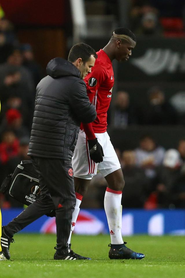  Paul Pogba was taken off for Marouane Fellaini in Europa League clash