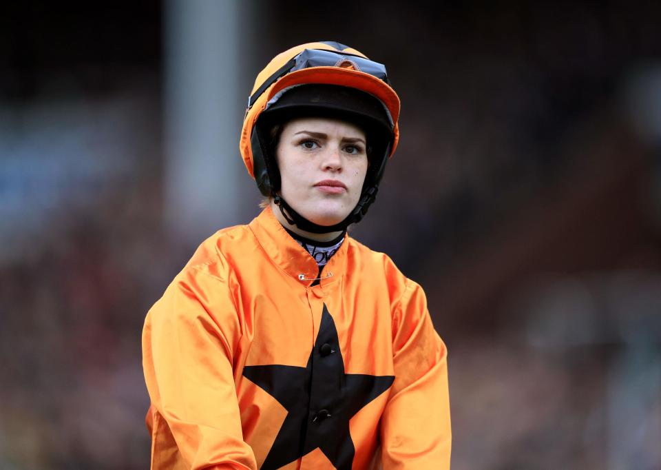  Lizzie Kelly became the first female jockey since 1984 to race in the Cheltenham Gold Cup