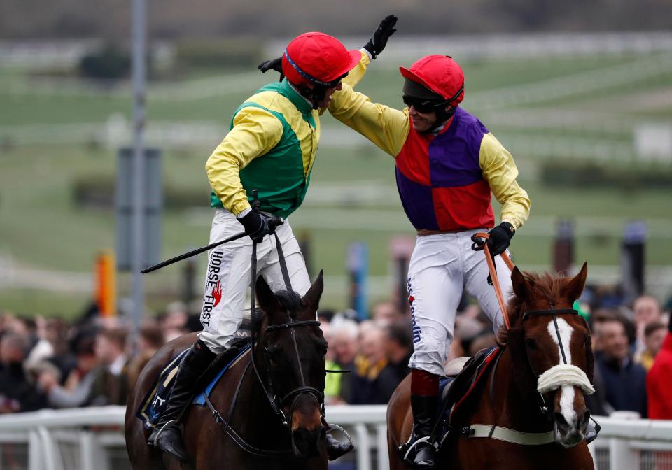  Robbie Power is congratulated by Richard Johnson on board Native Rover