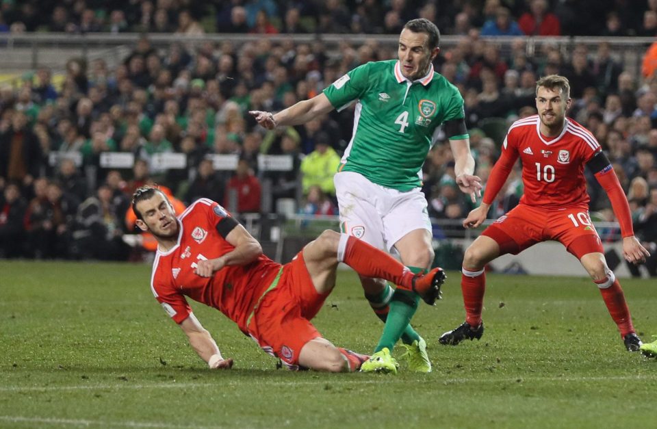  Gareth Bale should have seen red for his lunge on John O'Shea