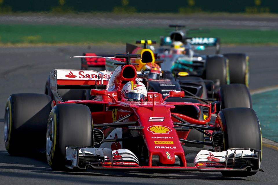  Vettel leads the pack