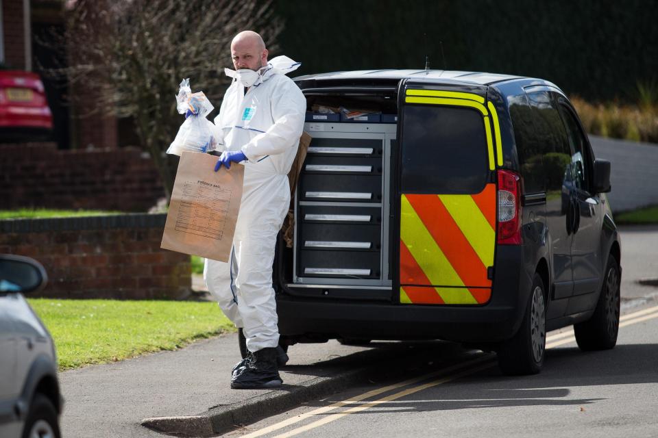  Forensics investigate the scene where a man stabbed Tracey and Pierce to death