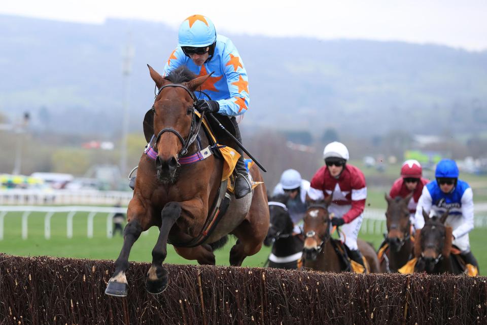  Un De Sceaux jumped his rivals silly in last year's Ryanair Chase