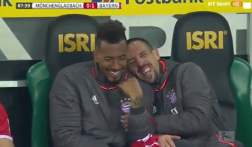  Franck Ribery and Jerome Boateng couldn't contain themselves on the bench