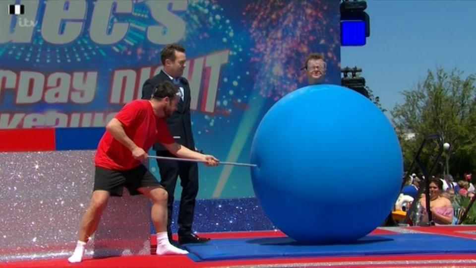  Dec's balloon was burst by Ant