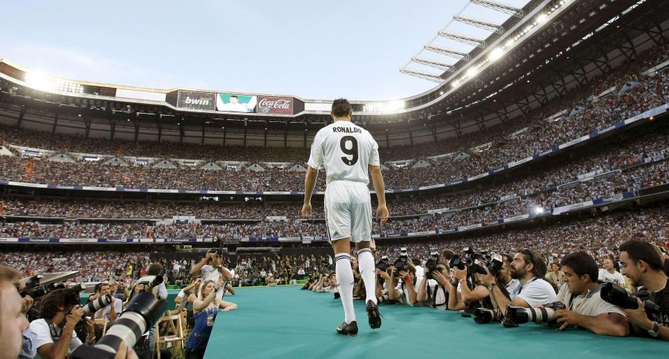 Cristiano Ronaldo was greeted by 80,000 people for Real Madrid presentation