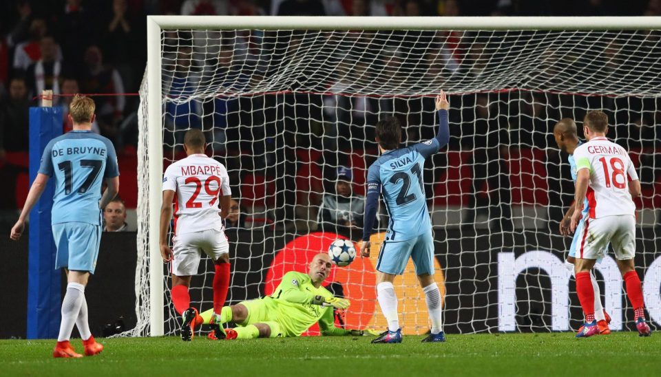  Kylian Mbappe stabs home to put Monaco 1-0 ahead at home to Manchester City