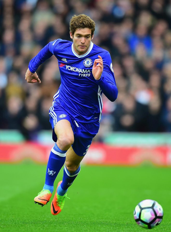  Cedric Soares would provide healthy competition for Marcos Alonso should he sign for Chelsea