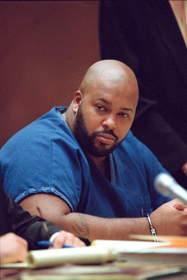  Suge Knight was grazed by a bullet which hit his neck