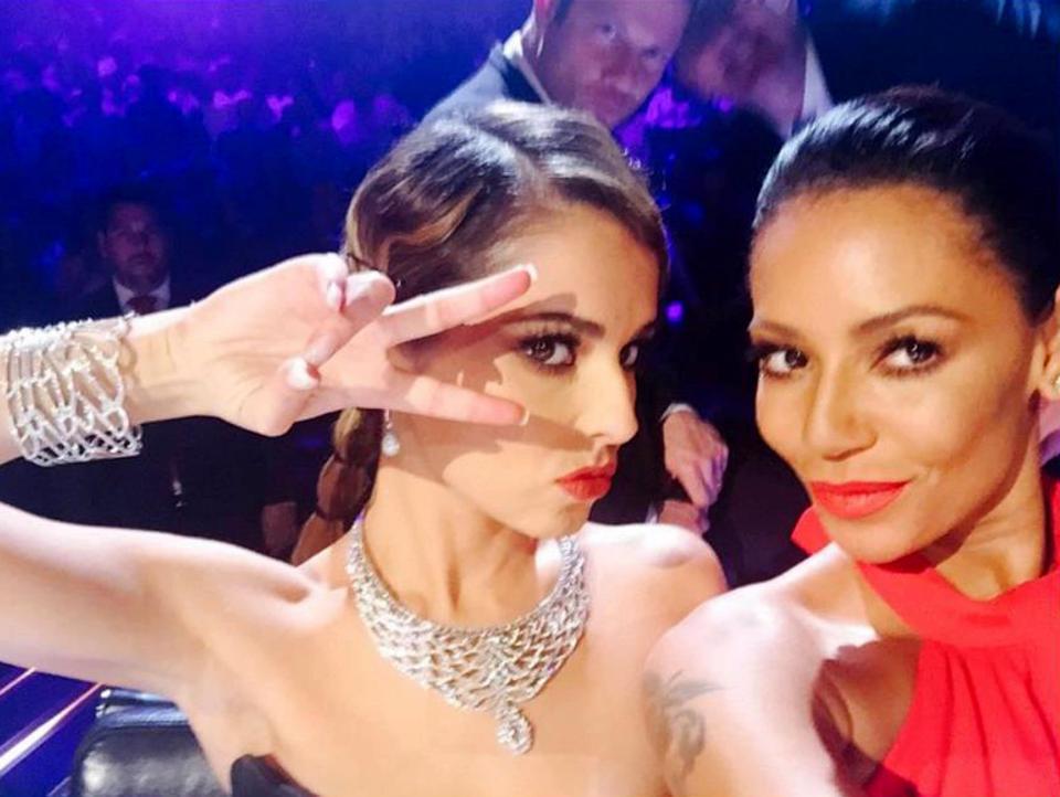  Mel B selfie's with fellow judge Cheryl on X Factor set