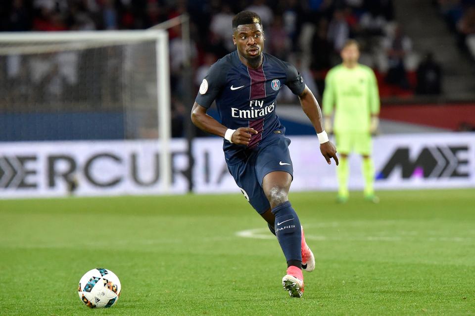  PSG defender Serge Aurier is keen to move to Manchester United