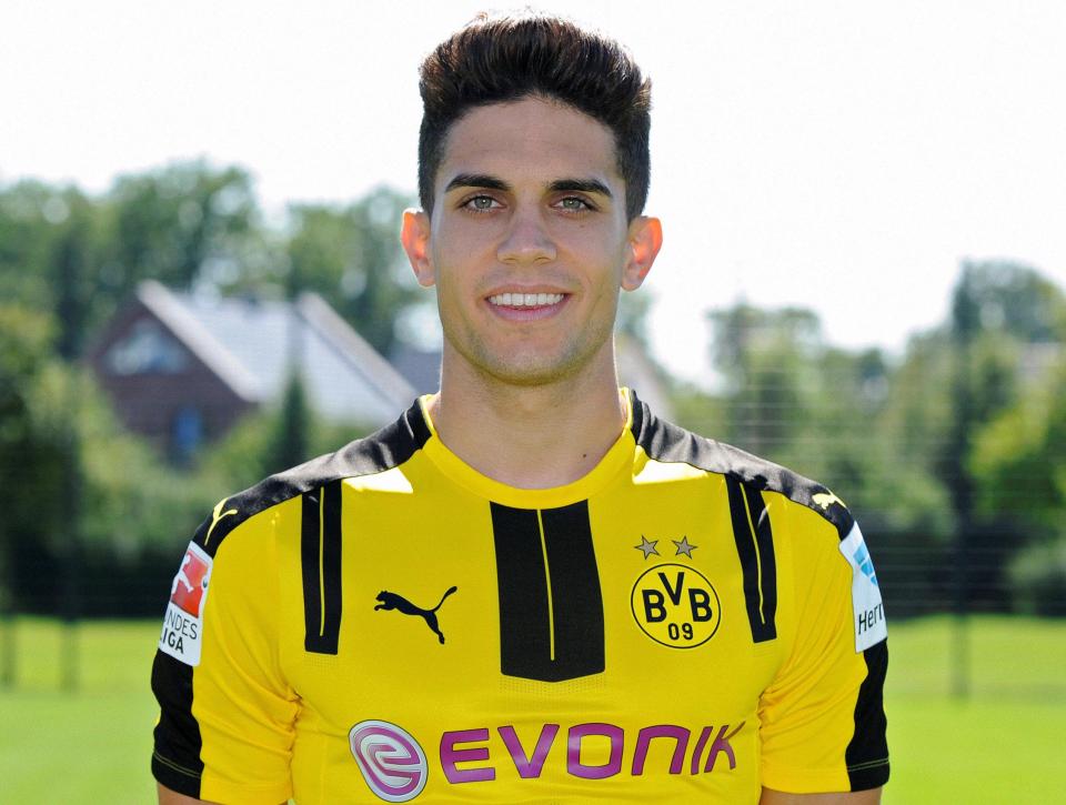  Marc Bartra has successfully undergone surgery on his wrist