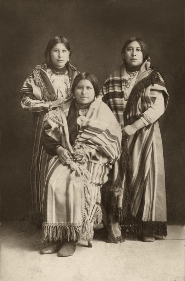  Victims... murdered Anna Brown, centre, with sisters Minnie, left, and Mollie, right