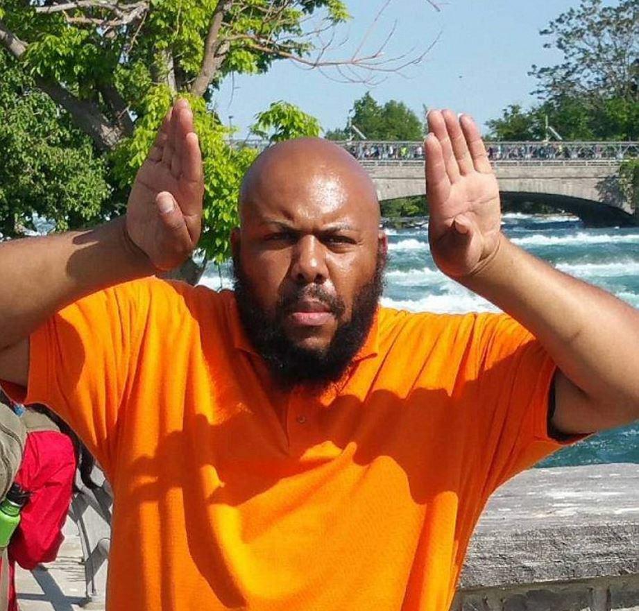  Cops have admitted they have no clue where Facebook gunman Steve Stephens is