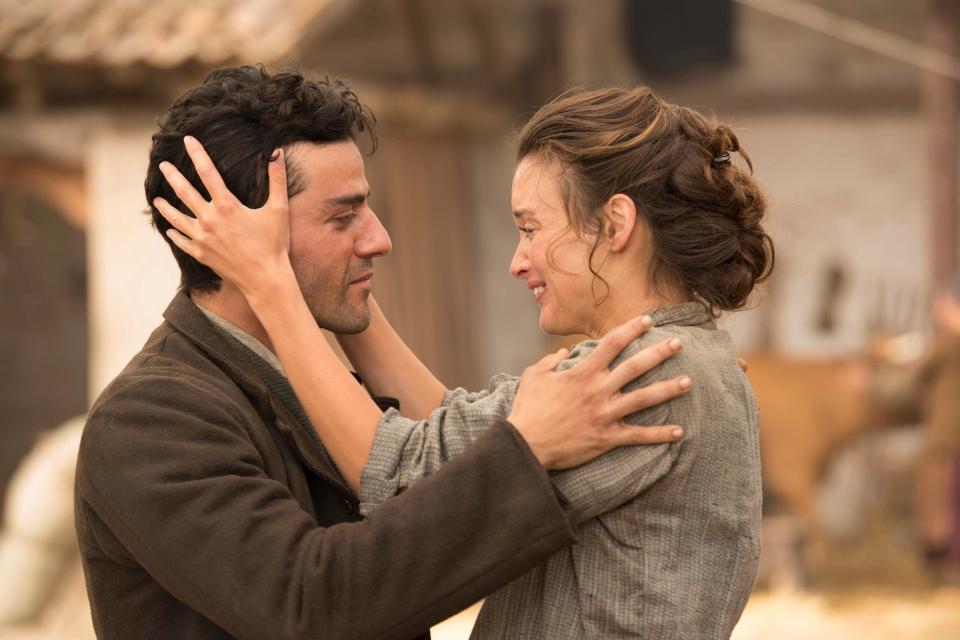  Oscar Isaac as the trainee doctor who falls for Ana (Charlotte Le Bon)