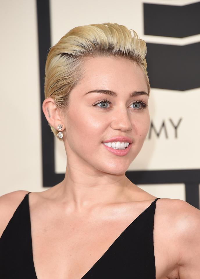  Others cite the extraordinarily loud noise while get an ear tattoo like Miley Cyrus'