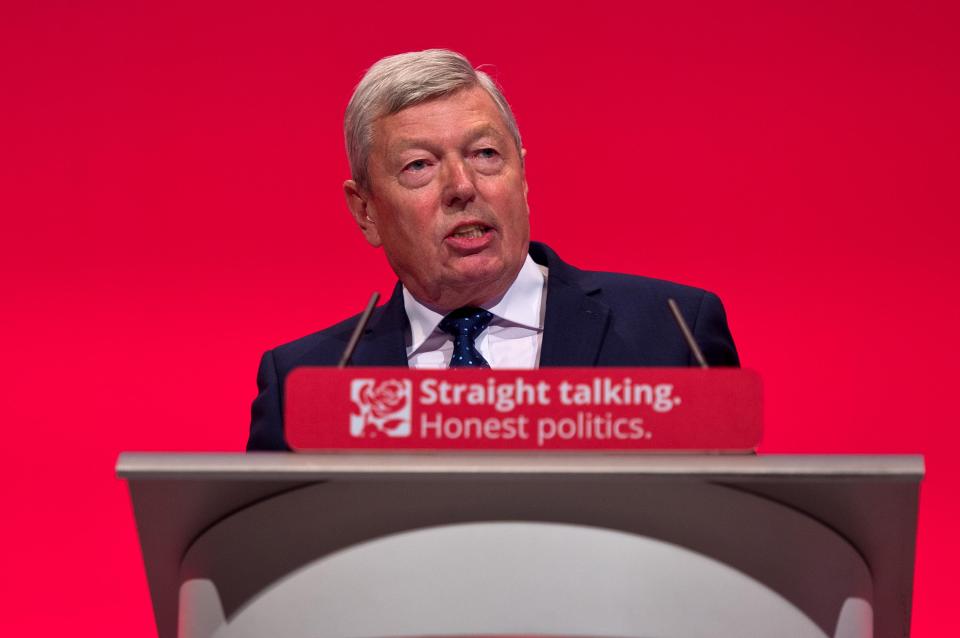  Alan Johnson has announced he won’t stand in General Election