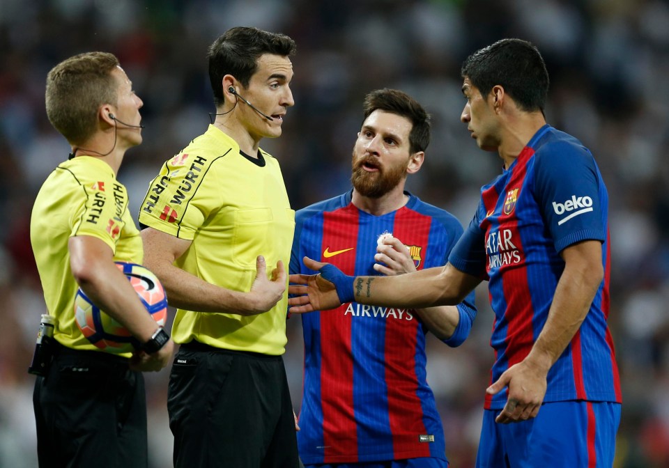 Barcelona players were not happy with Casemiro’s persistent fouling