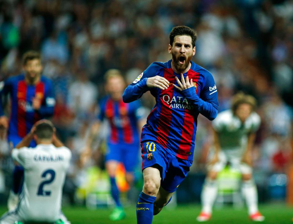  Lionel Messi scored in the 92nd minute to seal a famous 3-2 win to move his side to the top of La Liga