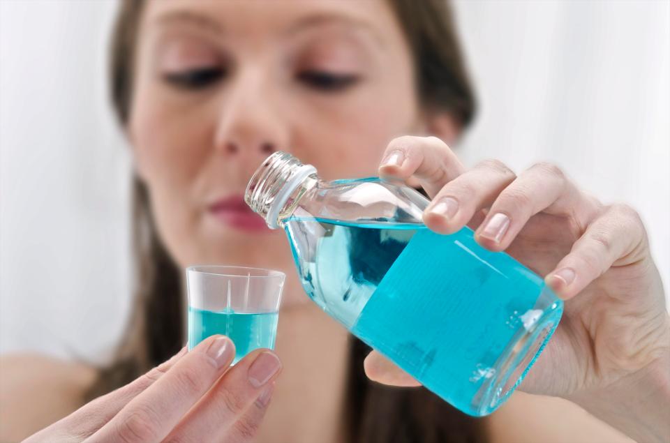  Using a non-alcoholic fluoride containing mouthwash will help to keep your smile looking great