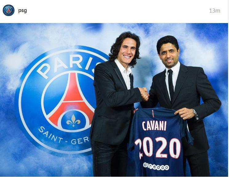  Paris Saint-Germain confirmed Edinson Cavani's new deal on their social media accounts