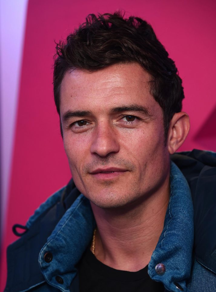  The BBC has been forced to apologise to travellers after Orlando Bloom said the word "pikey" on Radio 1