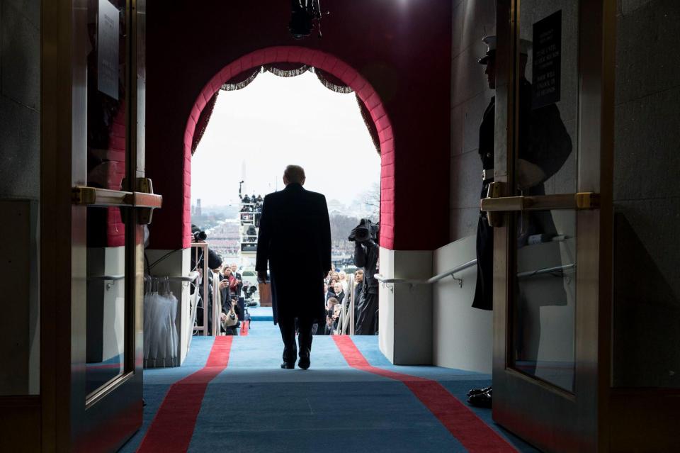  Donald Trump, America's 45th President begins his walk to cheering crowds on Inauguration Day