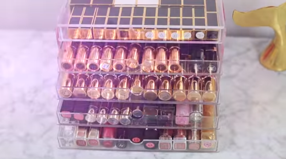  She also has perfectly arranged lipstick drawers separated into brands