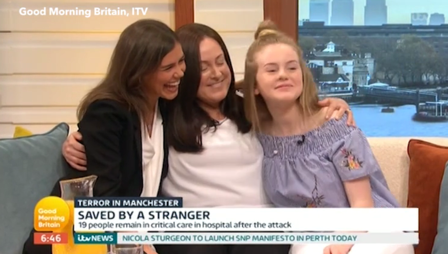  Ella McGovern, 14, with her mum, Louise, middle, and hero Jennifer Lee, left