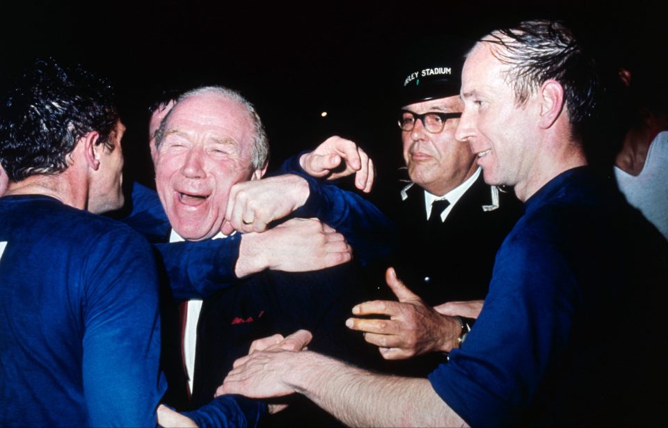  Bobby Charlton and manager Matt Busby celebrating their European Cup victory over Benfica at Wembley Stadium