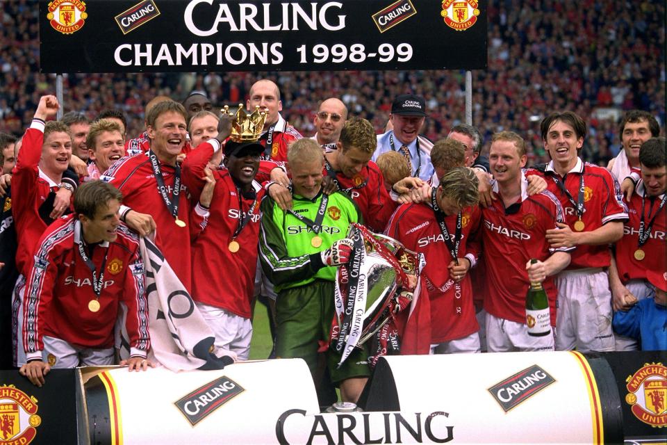  Manchester United celebrate completing first leg of Treble in 1999