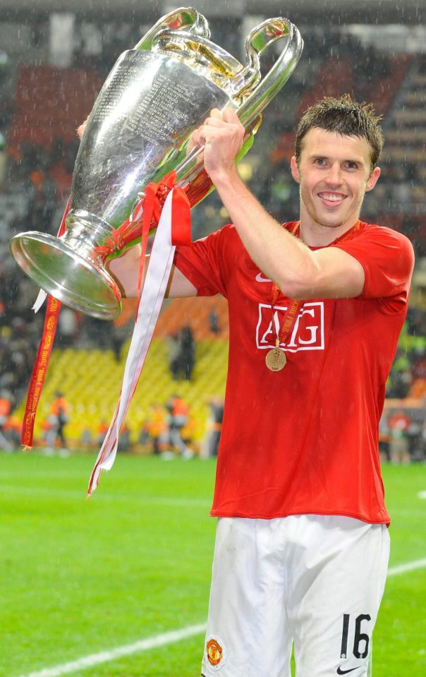  Carrick with the Champions League after victory over Chelsea in 2008