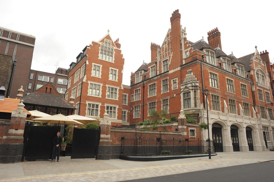 Viviana spent the night at top celebrity hangout Chiltern Firehouse restaurant and hotel in London