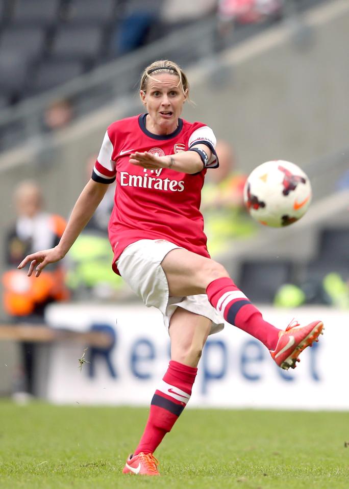 Kelly Smith has revealed she wanted to kill herself